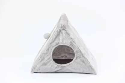 DRAPAK DLA KOTA LEGOWISKO DOMEK BUDKA Z PIŁKĄ 45x39cm